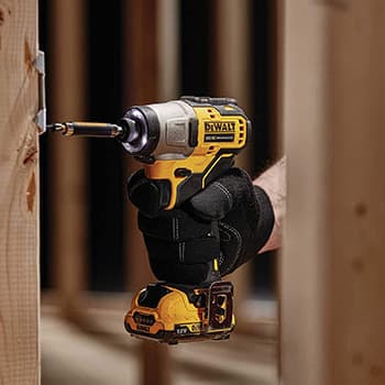 DeWalt DCK2110L2T, Set akumulatorskog alata, aku bušilica DCD701 + aku udarni odvrtač DCF801, 2x3.0Ah - slika 10