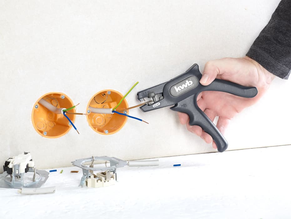  KWB 49401310  striper - automatska klešta za skidanje izolacije, 190 mm - slika 3