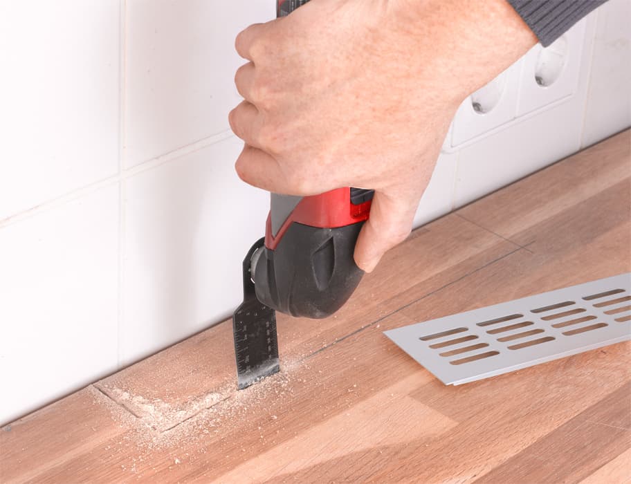  KWB 49709194 CrV nož za multi-alat 34x48, za drvo/plastiku, japanski zubi, Energy Saving - slika 3