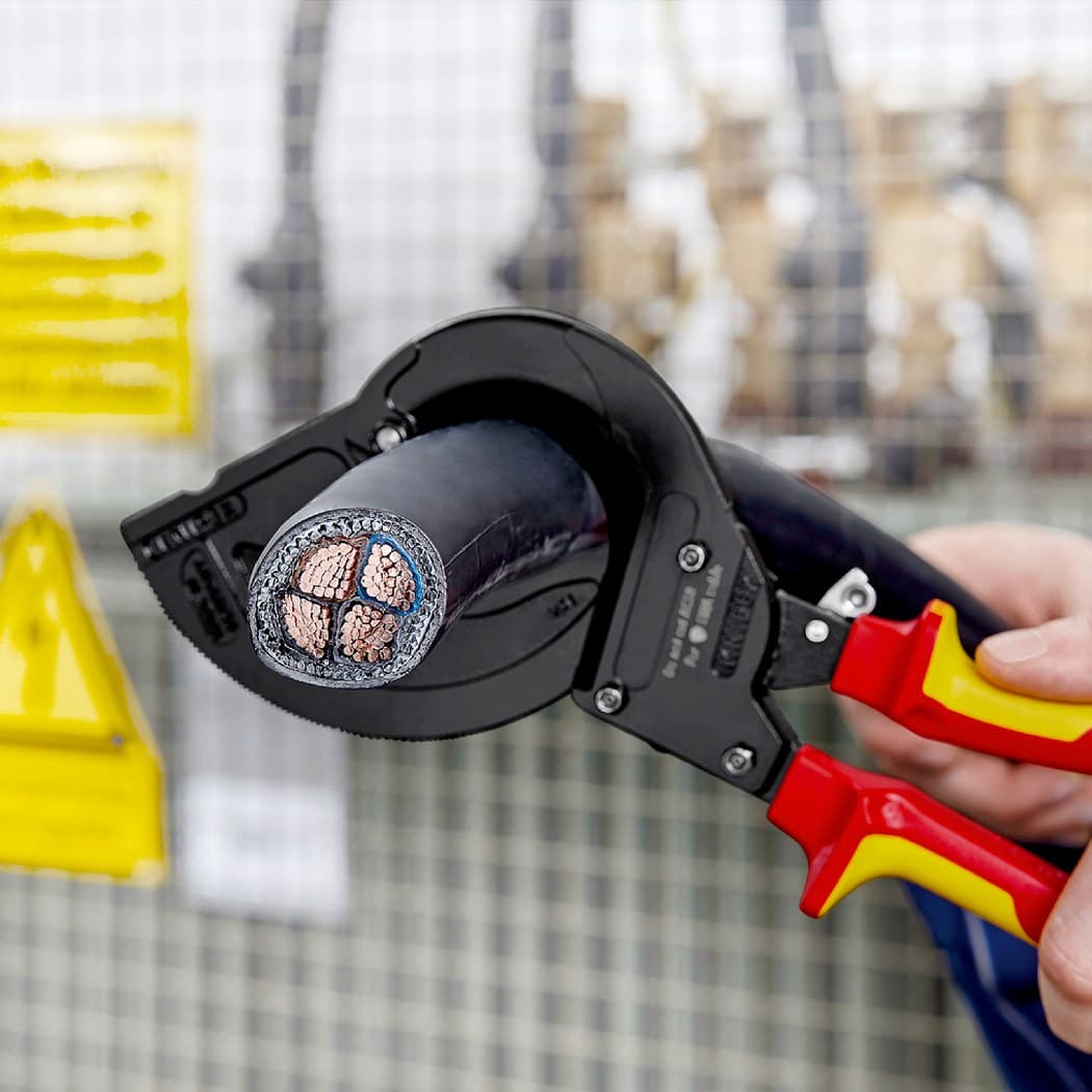 Knipex sekač SWA kablova 1000V VDE 315mm 95 36 315 A - slika 4