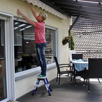 Krause Monto pokretne sklopive merdevine Rolly 2x2 gazišta plave 130082 - slika 6