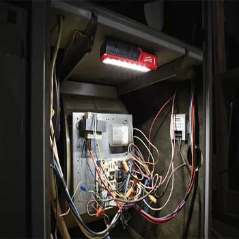 Milwaukee usb punjiva džepna lampa 4933459442 - slika 4