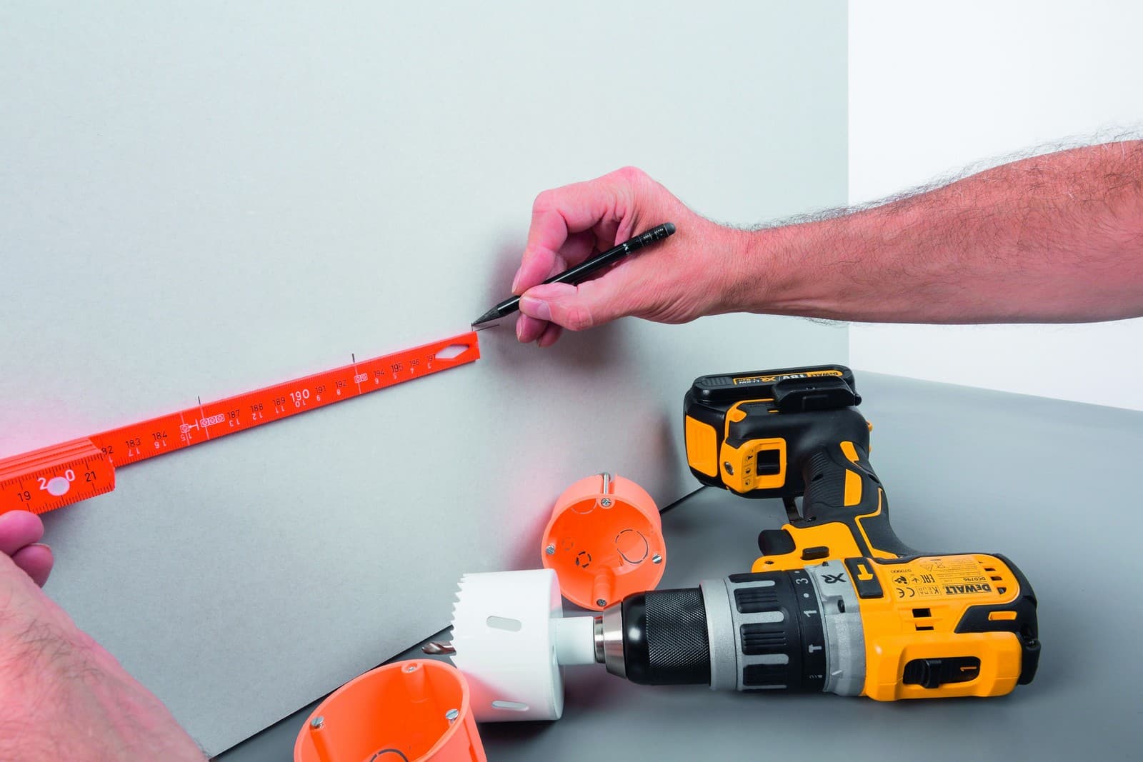 Wiha 42068 VDE izolovani sklopivi metar LongLife®, 2m metrički, 10 segmenata, narandžasta - slika 4