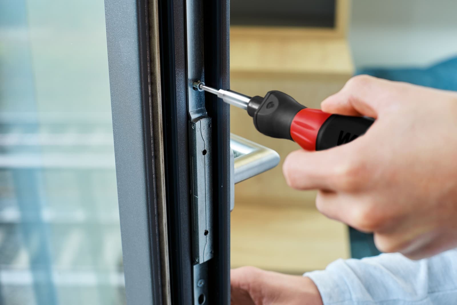 Wiha 43631 speedE® Industrial e-Set odvijača Torx®, 5 delova, sa baterijom i USB punjačem - slika 14