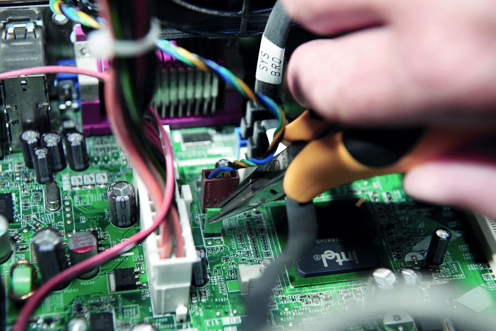 Wiha 33507 set ESD klešta, 4 dela, sa torbicom - slika 2