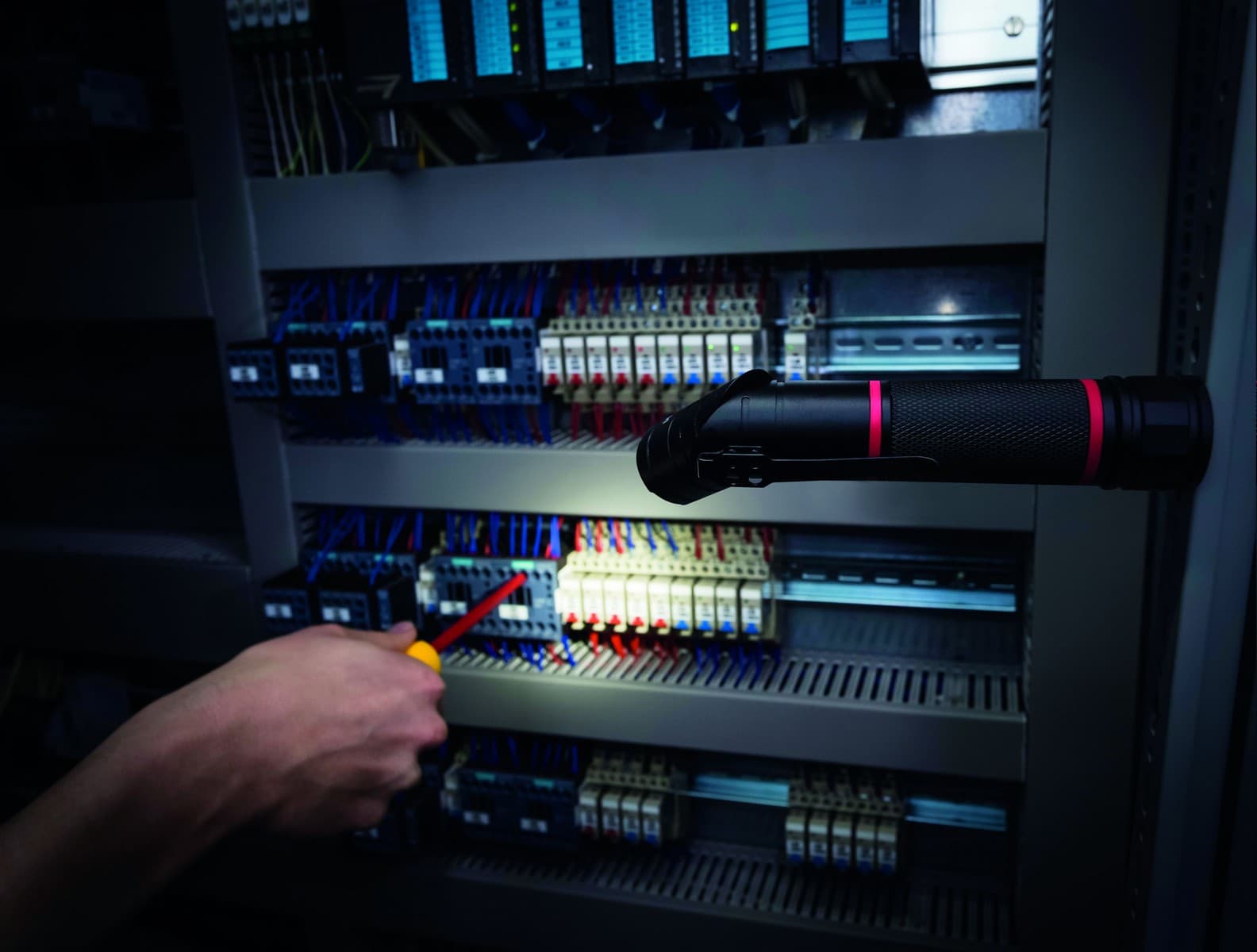 Wiha 41286 led lampa, sa 3xAAA baterije - slika 8