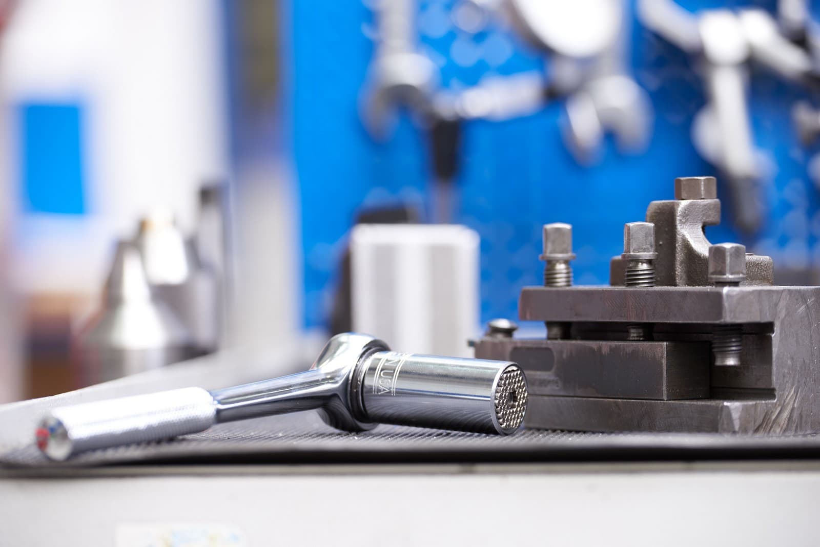 Wiha 20783 Račna sa adapterom i univerzalnim dodatkom za odvijanje, 3/8", 3 dela - slika 6