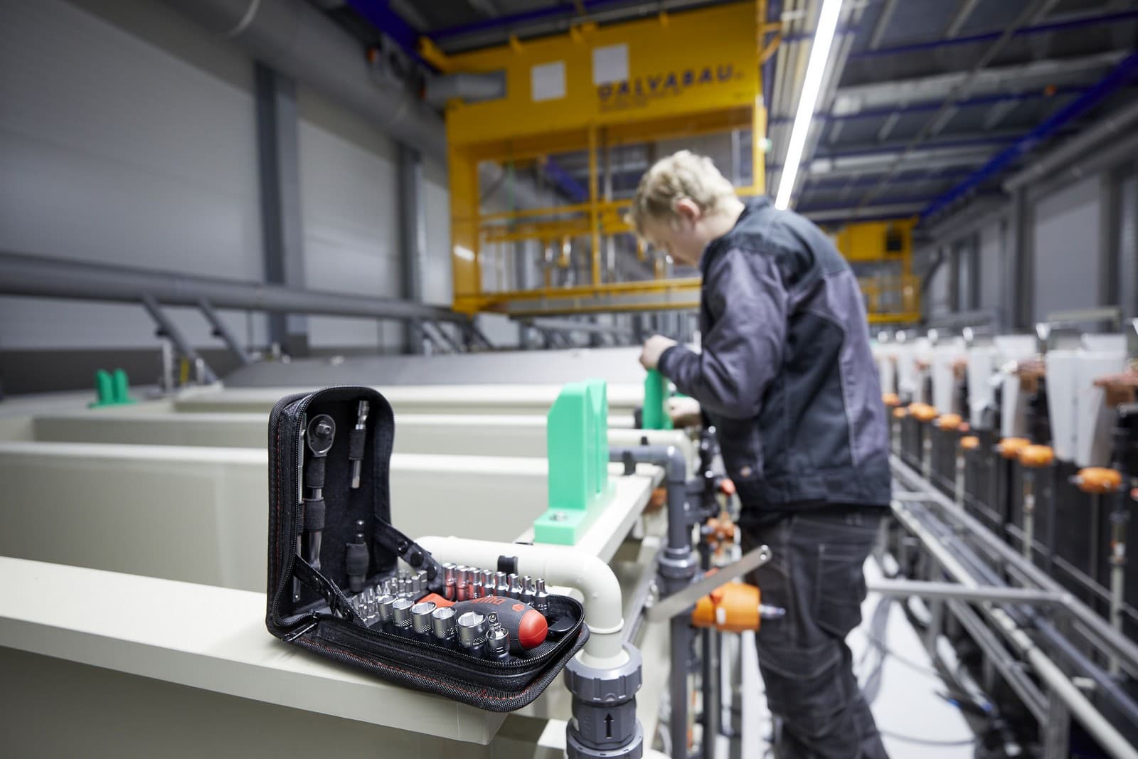 Wiha 44684 Set gedora i bitova 1/4" 40 delova, sa torbicom - slika 7