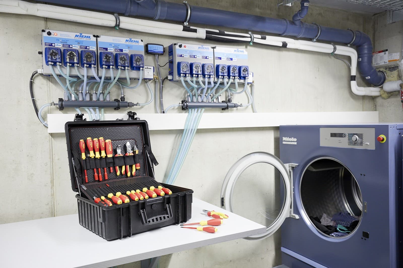 Wiha 40523 Set alata Competence XL, 82 dela, uključen kofer - slika 3