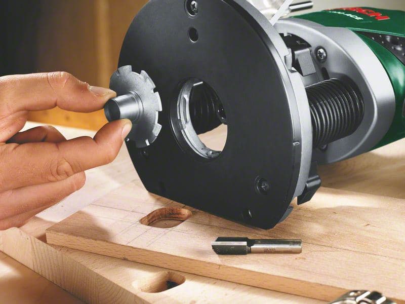 Bosch POF 1400 ACE glodalica za drvo + set glodala 6 komada, 1.400W - slika 13