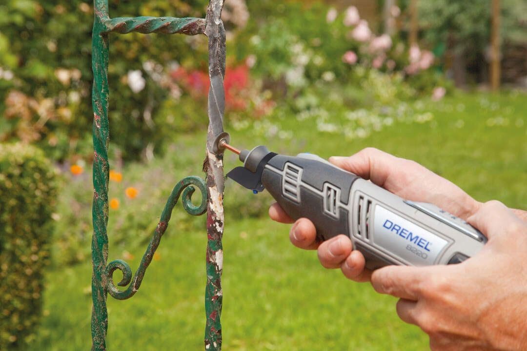 Akumulatorski višenamenski alat Dremel 8220 (1/5) sa 5 komada pribora, F0138220JC - slika 4