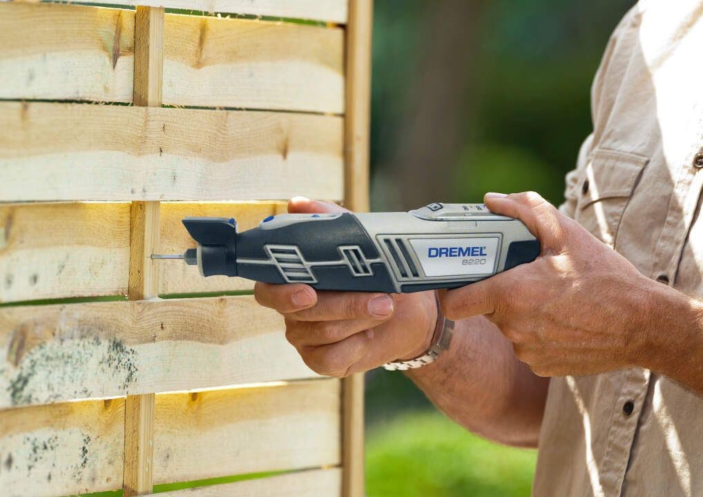 Akumulatorski višenamenski alat Dremel 8220 (1/5) sa 5 komada pribora, F0138220JC - slika 5