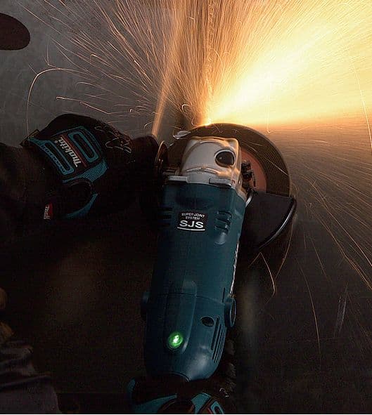 Makita GA6021C Ugaona brusilica, 1.450W  - slika 3