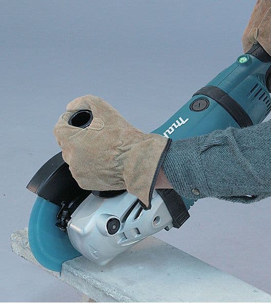 Makita GA7030RF01 Ugaona brusilica, 2.400W - slika 2