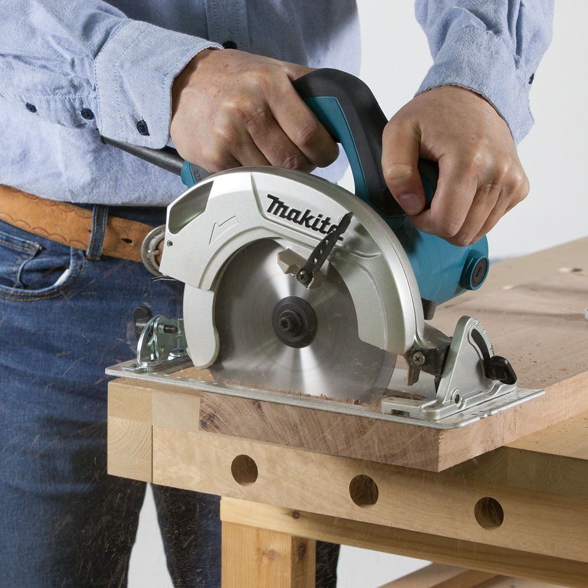 Makita HS6601 ručna kružna testera, 1.050W - slika 3