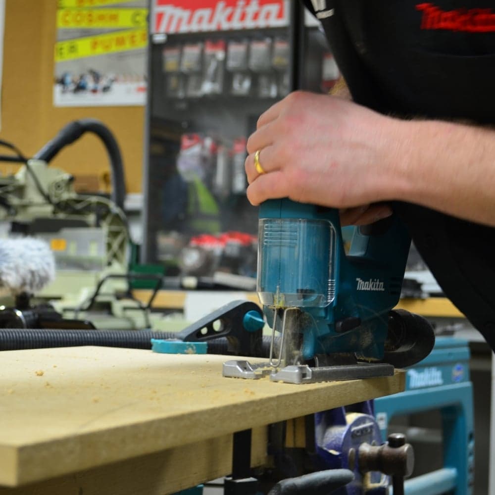 Makita JV100DWE Akumulatorska oscilovajuća ubodna testera, 2x1.3Ah - slika 2