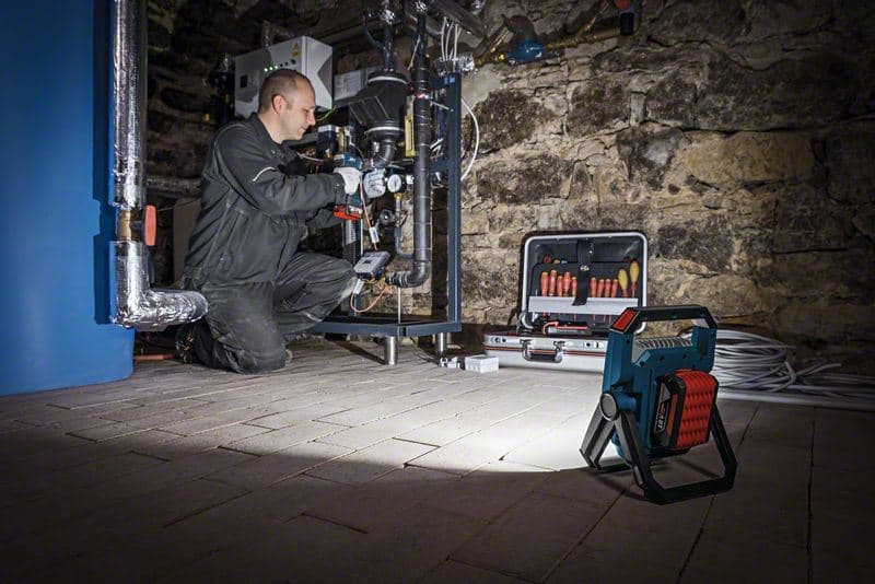 Bosch GLI 18V-1900 Solo, aku led reflektor - slika 6