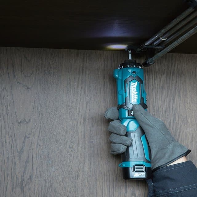 Makita DF010DSE Akumulatorska bušilica-odvrtač, 2x1.0Ah - slika 5