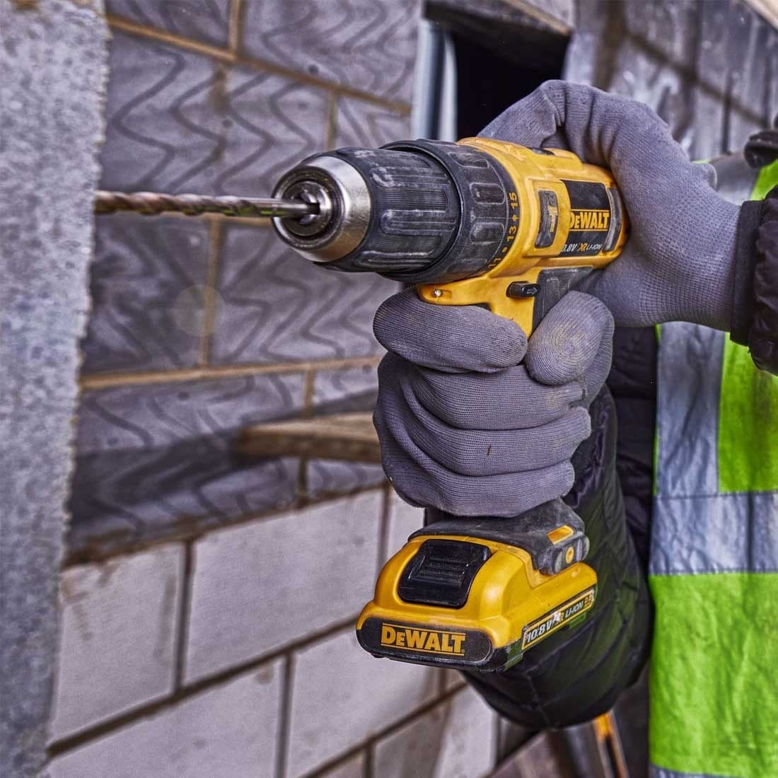 DeWalt DCD710D2 aku bušilica-odvrtač 12V, 2x2.0Ah - slika 7