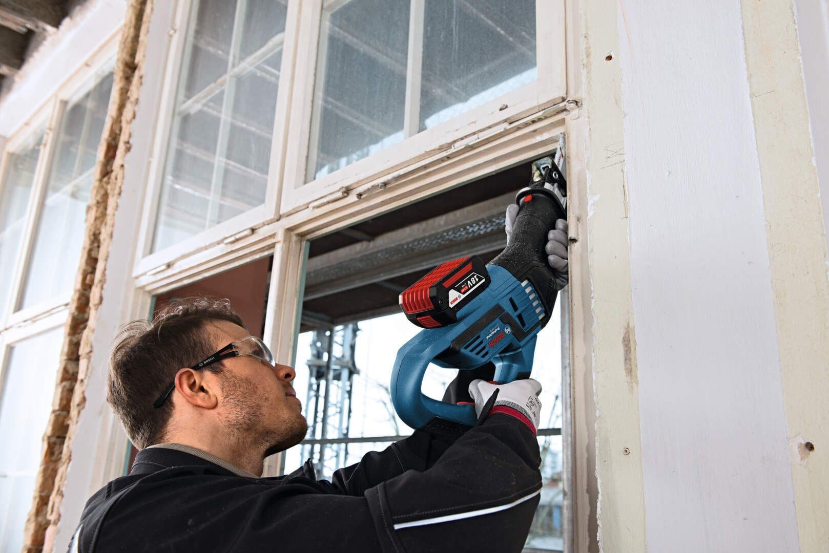Bosch GSA 18V-32 ,2x5.0Ah, akumulatorska univerzalna testera - slika 19
