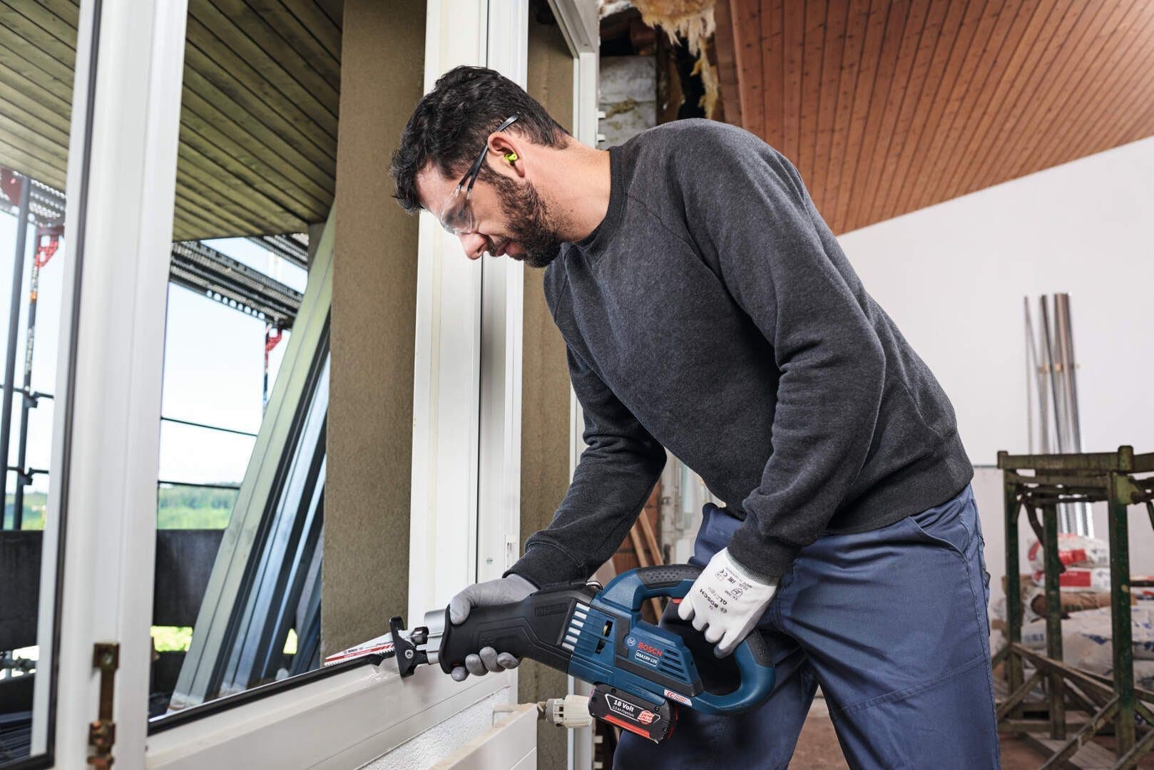 Bosch GSA 18V-32 ,2x5.0Ah, akumulatorska univerzalna testera - slika 18