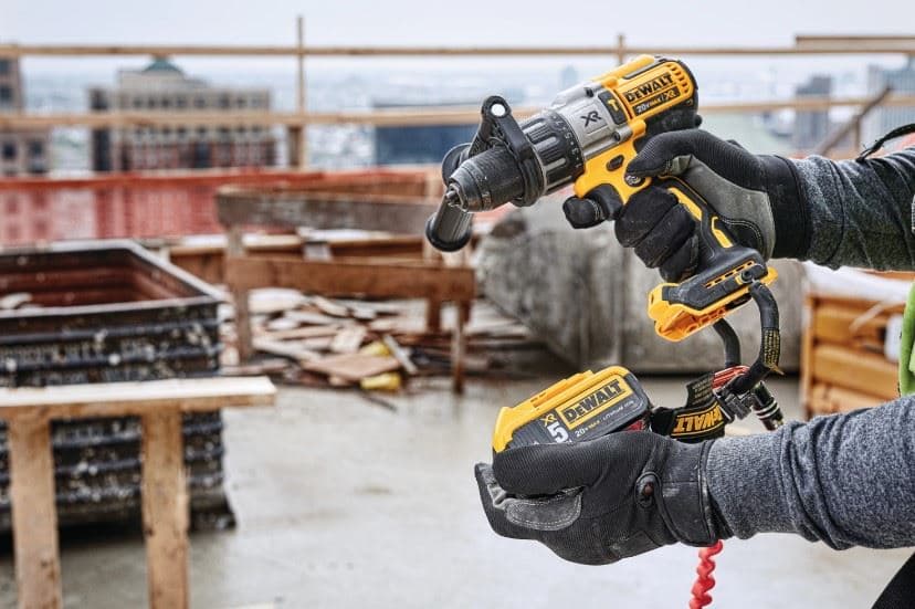 DeWalt DCD996P2R akumulatorska udarna bušilica-odvrtač bez četkica, 2x5.0Ah + Radio DWST-180178 - slika 4