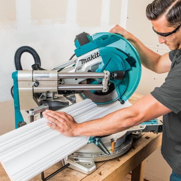 Potezno-nagibna testera Makita LS1219L, 1.800W - slika 2