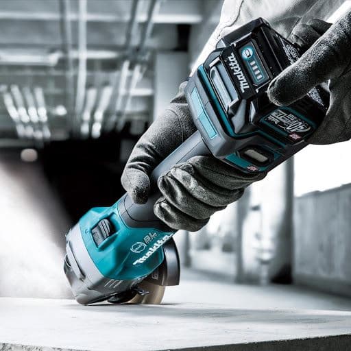 Makita GA005GM201 XGT Akumulatorska ugaona brusilica, 40V, 125mm - slika 2