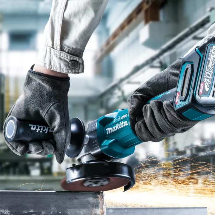 Makita GA005GM201 XGT Akumulatorska ugaona brusilica, 40V, 125mm - slika 3