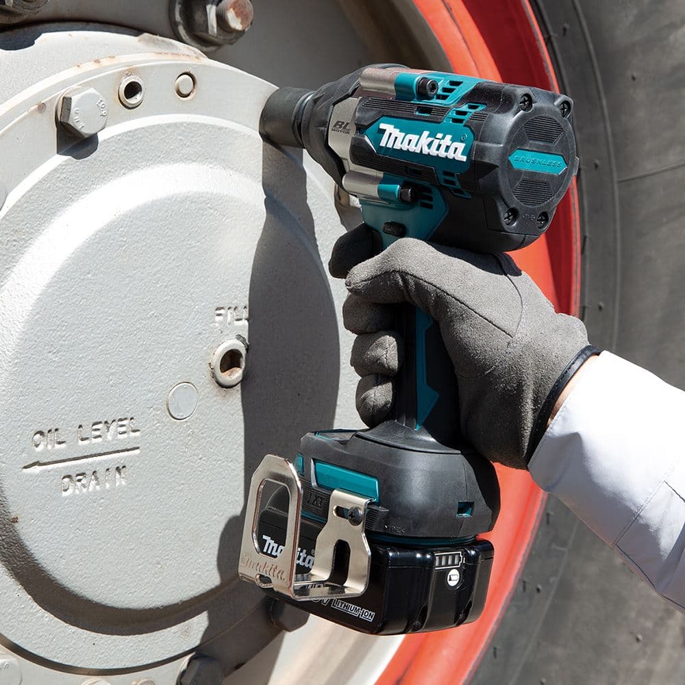 Makita DTW701Z Akumulatorski udarni zavrtač, bez baterija i punjača - slika 4