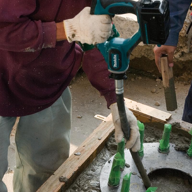 Makita DVR850Z Akumulatorski vibrator za beton, bez baterija i punjača - slika 2