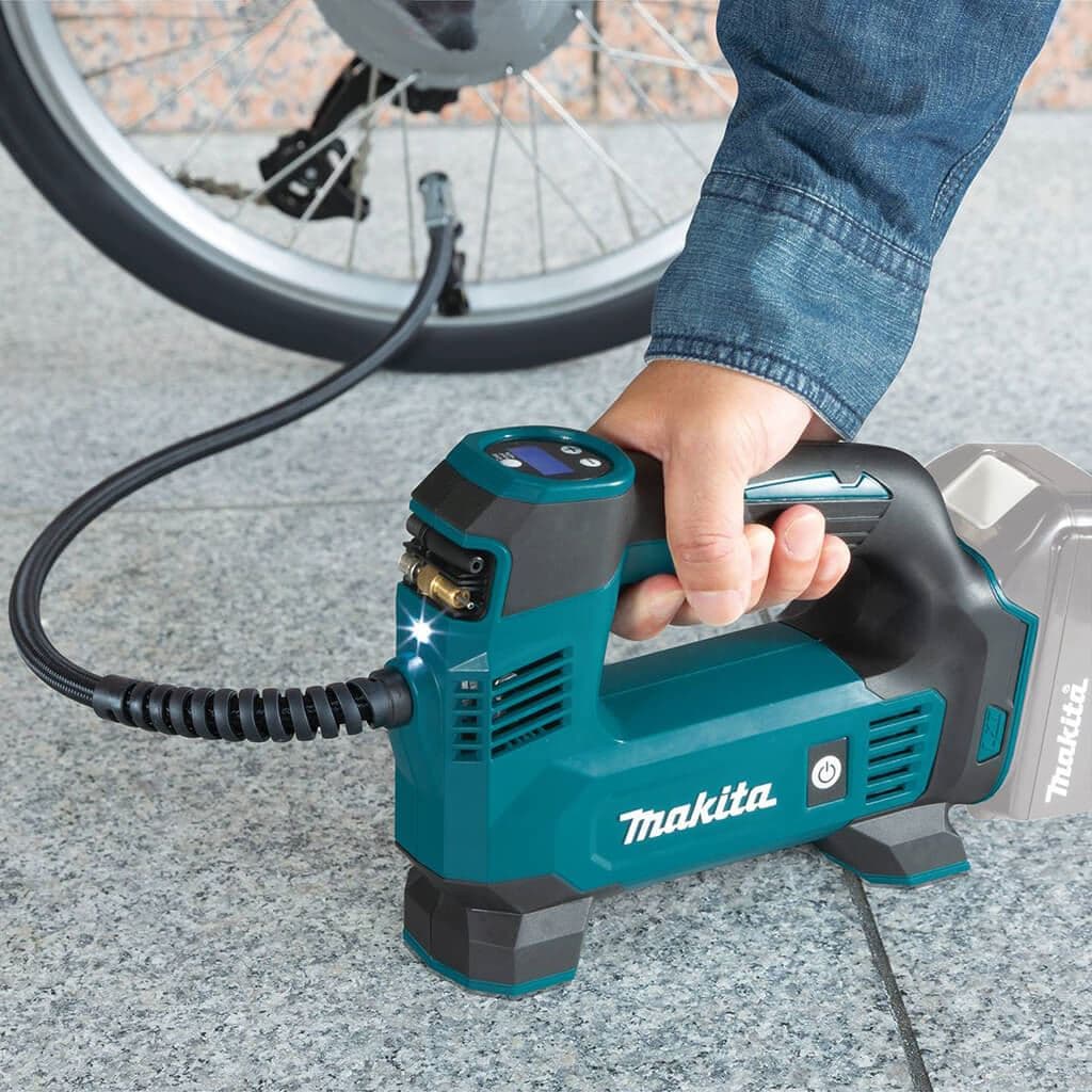 Makita DMP180Z Akumulatorski kompresor, bez baterija i punjača - slika 2