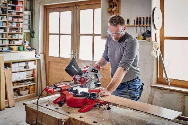Einhell TC-SM 216 Potezna preklopna testera, 1.500W - slika 5