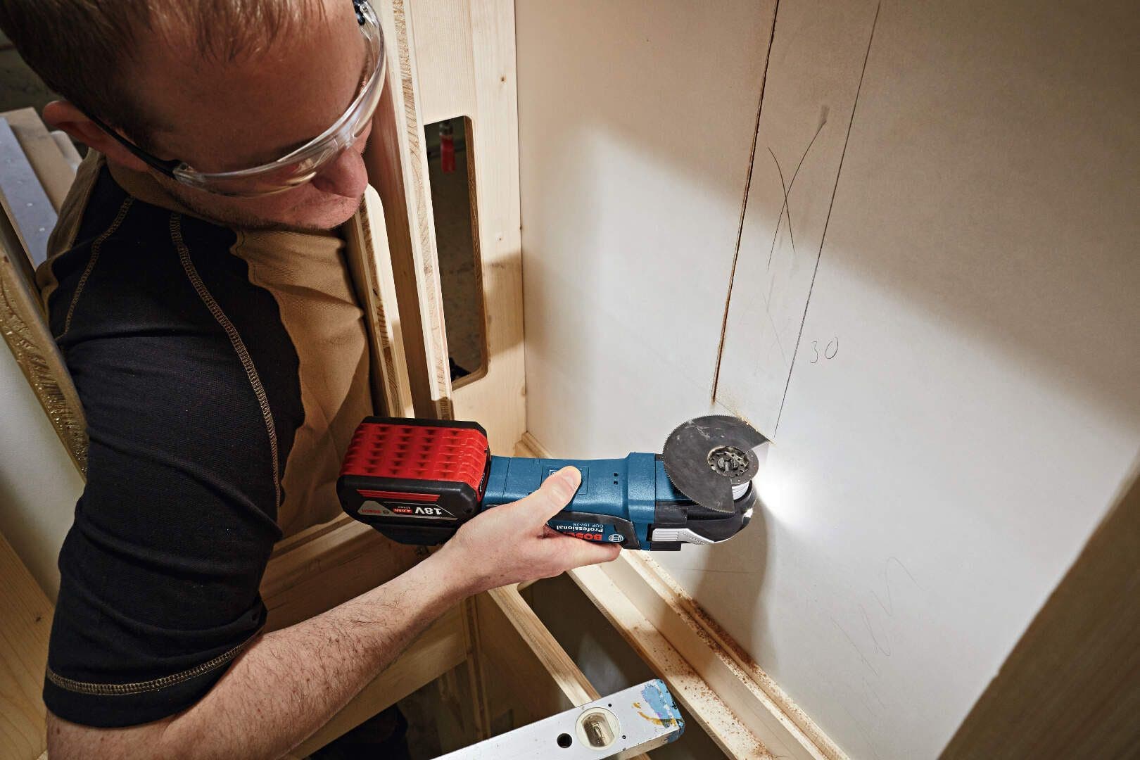 Bosch GOP 18V-28 Akumulatorski višenamenski alat / Renovator, 2x5.0Ah - slika 11