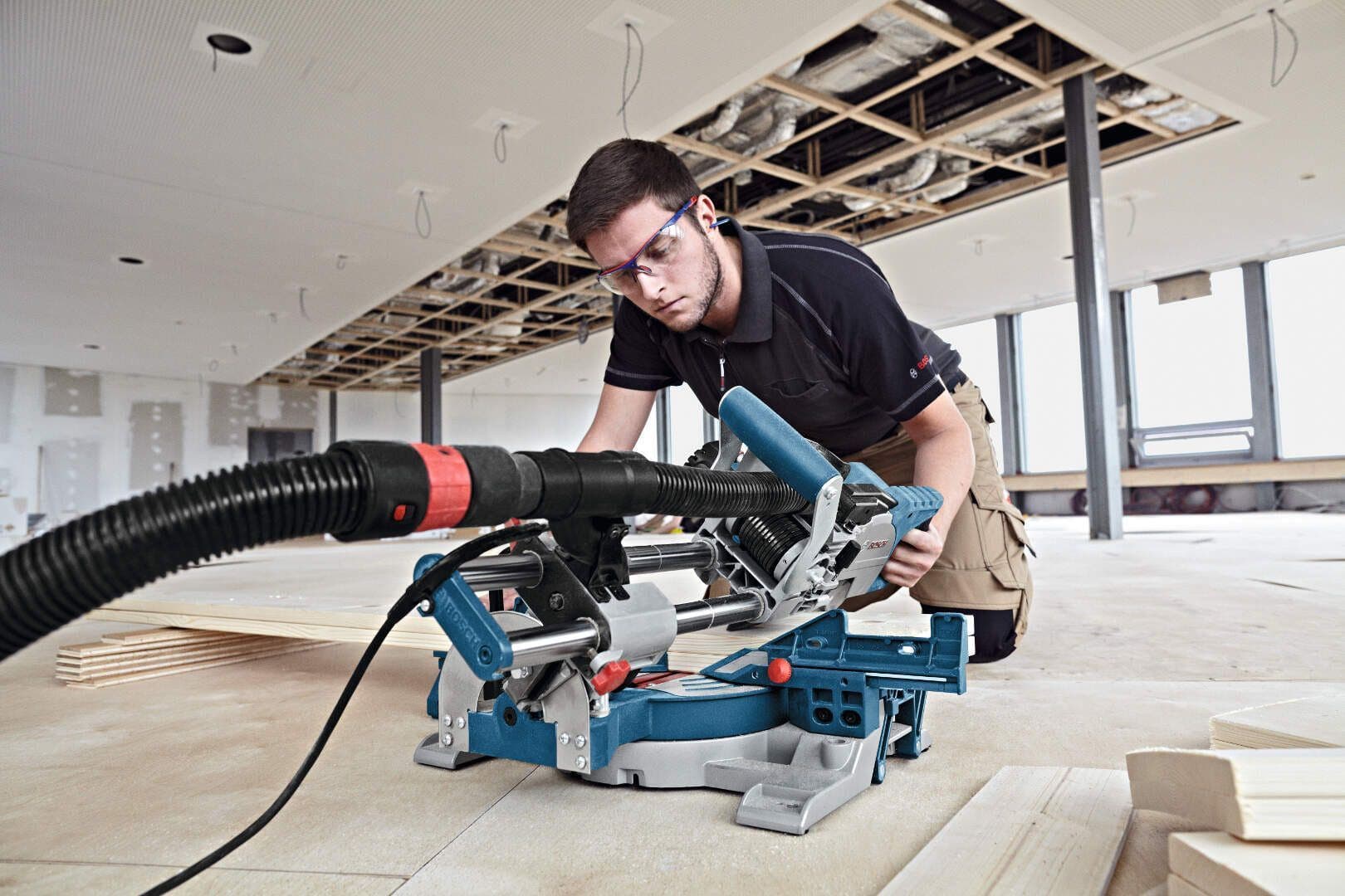 Bosch GCM 8 SJL Stacionarna potezna kružna testera, 1.600W - slika 10