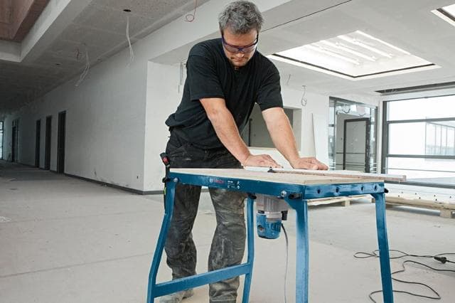 Bosch GOF 1600 CE Površinska glodalica, 1.600W - slika 4