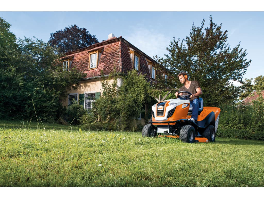 STIHL Traktorska kosačica RT 6112.0 C, 11.8 KS - slika 3