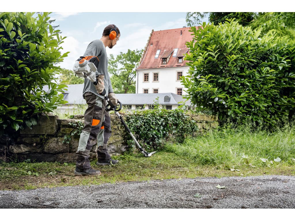 STIHL KM 131 R Kombinovani motor, 1.9 KS - slika 3