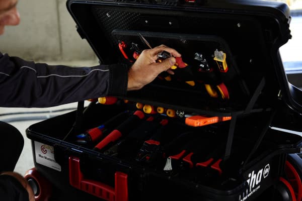 Wiha 44128 set alata, XXL III električarski, 106 delova - slika 3