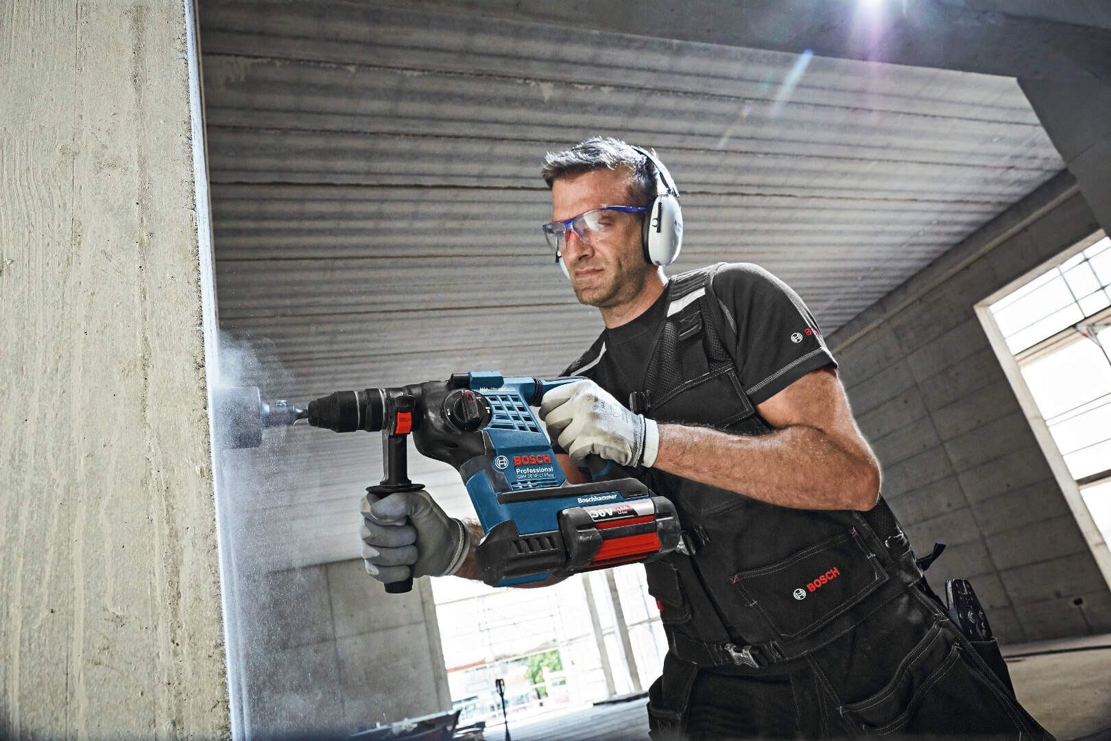 Bosch GBH 36 V-LI Plus Akumulatorski elektro-pneumatski čekić / bušilica, 2x4.0Ah - slika 15