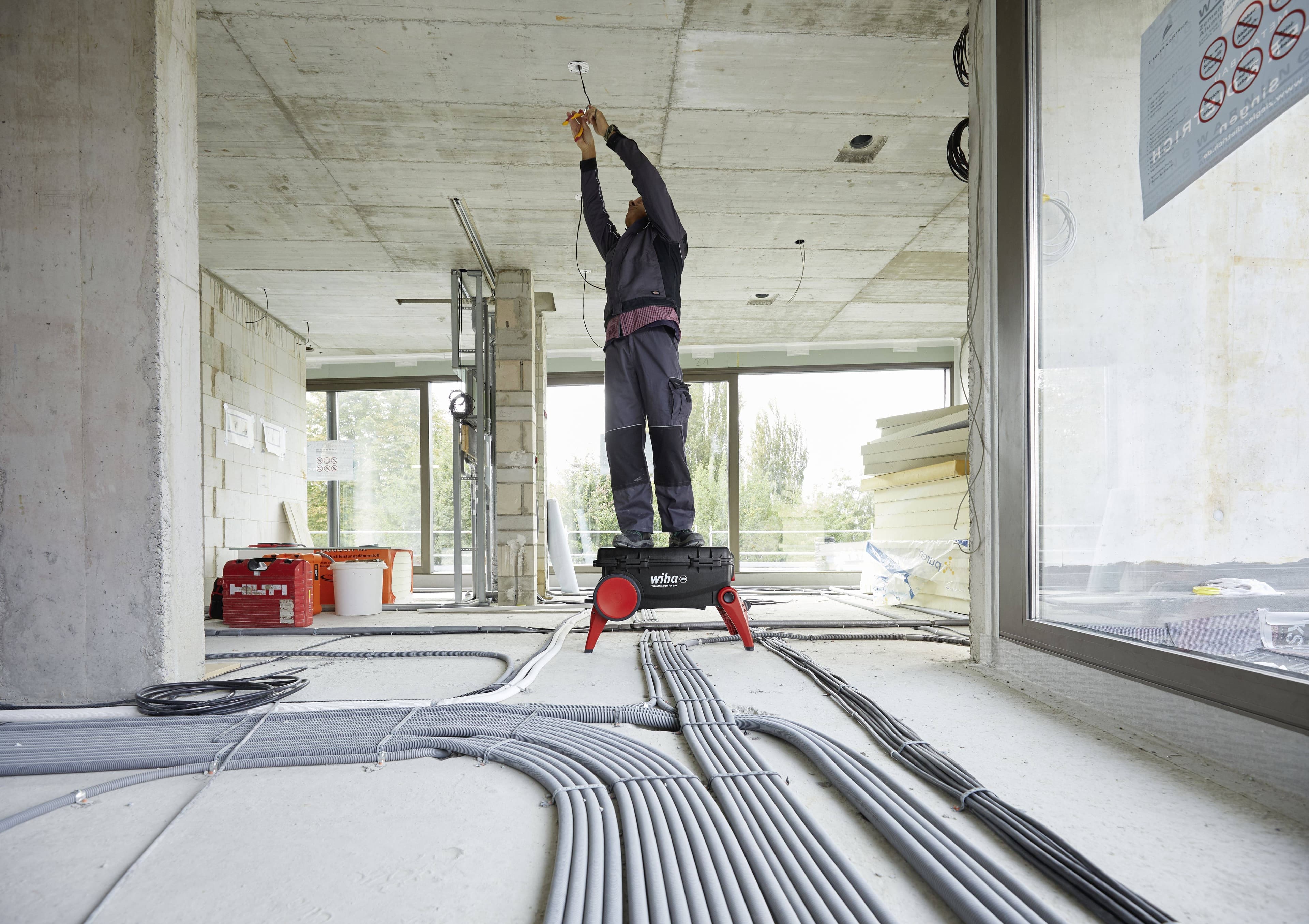 Wiha 45253 XXL III izolovani električarski set alata u koferu, 46 delova - slika 5