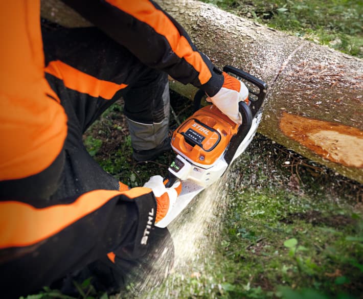 STIHL MSA 300 Baterijska testera bez baterije i punjača - slika 3