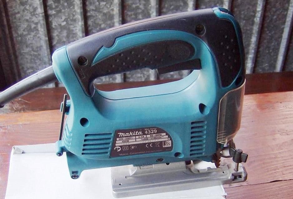 Makita 4326 ubodna testera, 450W  - slika 4