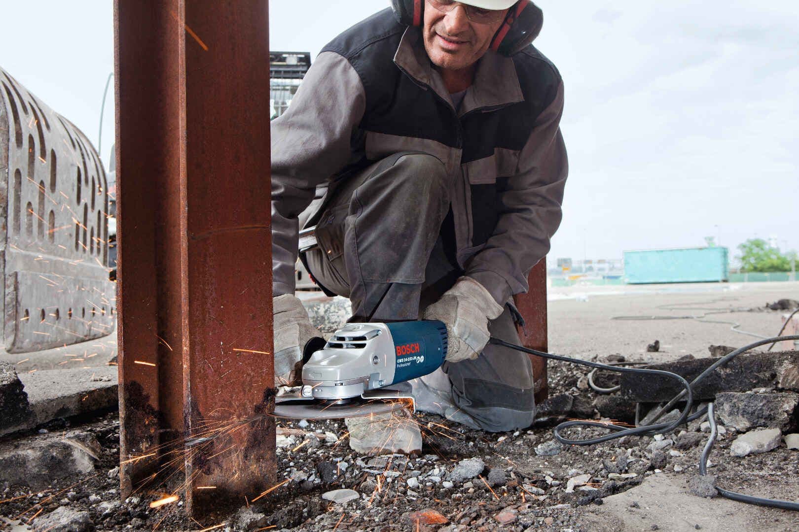 Bosch GWS 24-230 JVX ugaona brusilica, 2.400 W - slika 8