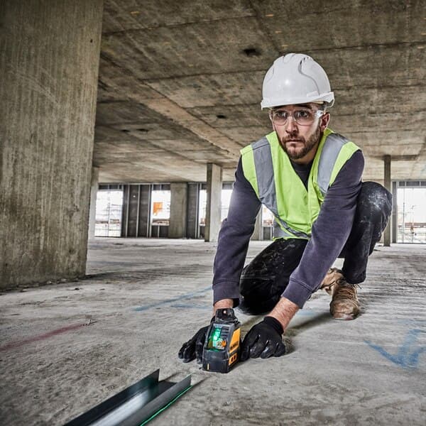 DeWalt DW088CG linijski laser zeleni zrak, 20m - slika 3