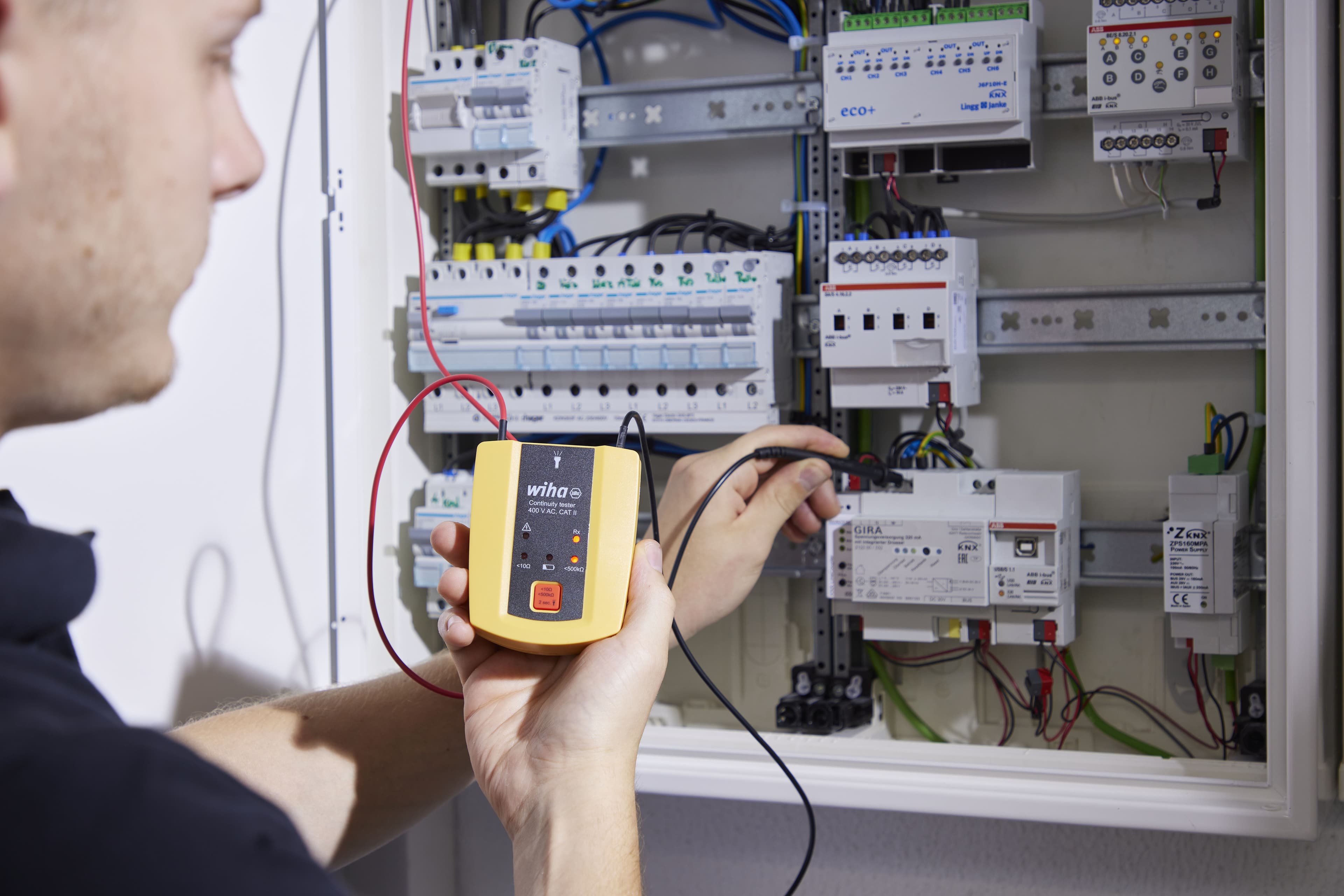 Wiha 45222 ispitivač kontinuiteta, 400 V AC, CAT II, 2x AAA baterije (1.5V, IEC LR03) - slika 4