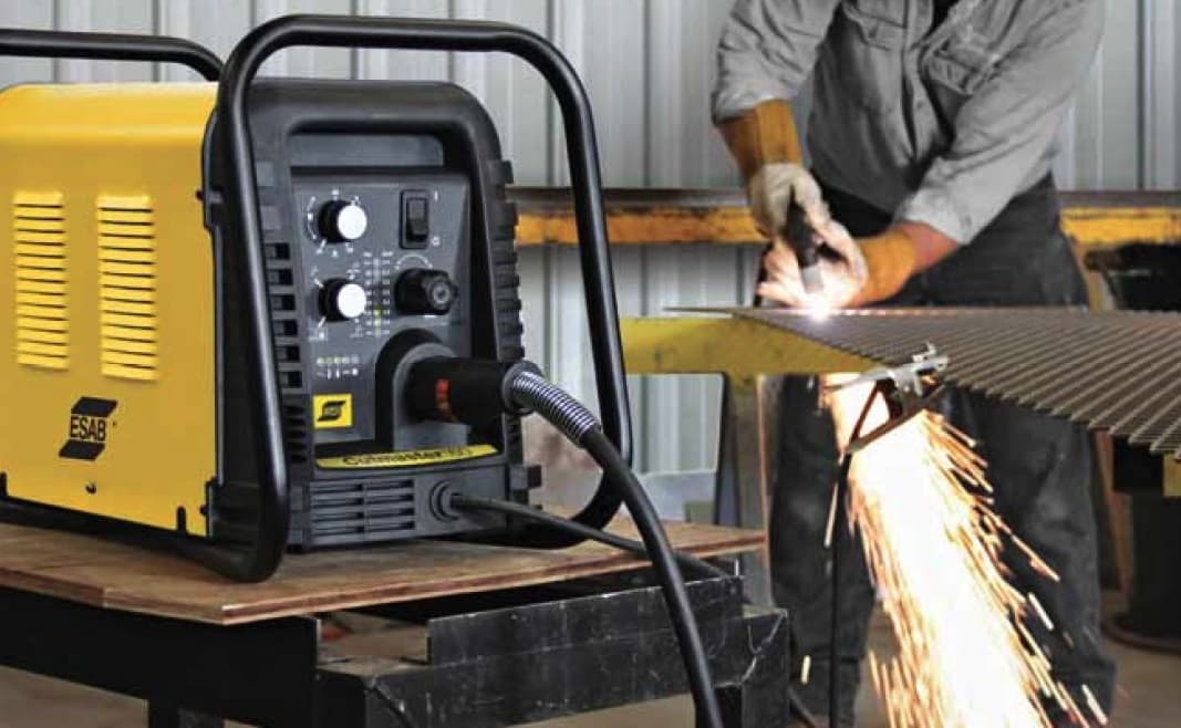 ESAB ECM Cutmaster 60 Plazma sekač, 60A 400V - gorionik 6m - slika 2