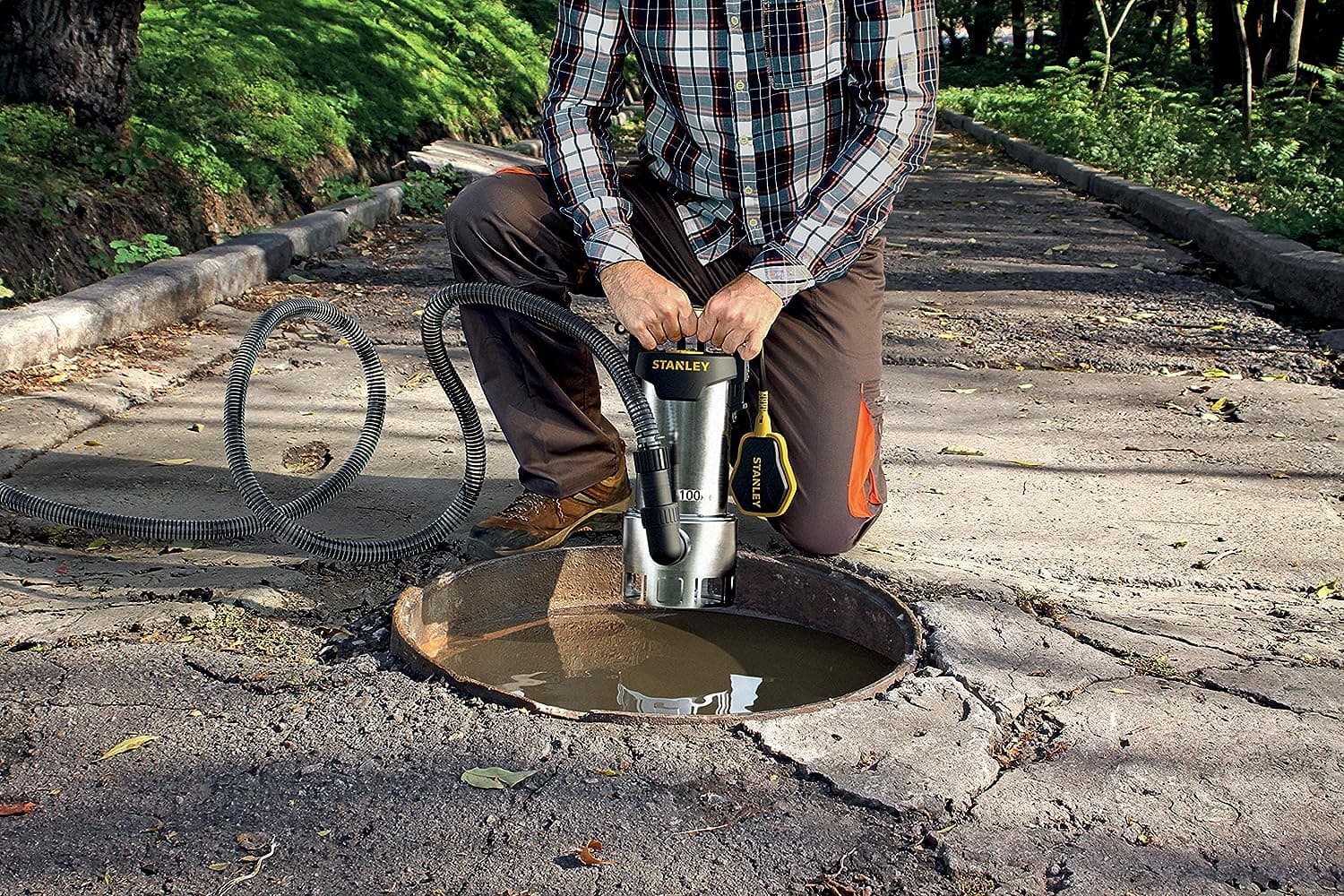 Stanley SXUP1100XDE Inox potopna pumpa za prljavu vodu, 1100W, 16.500l/h - slika 3