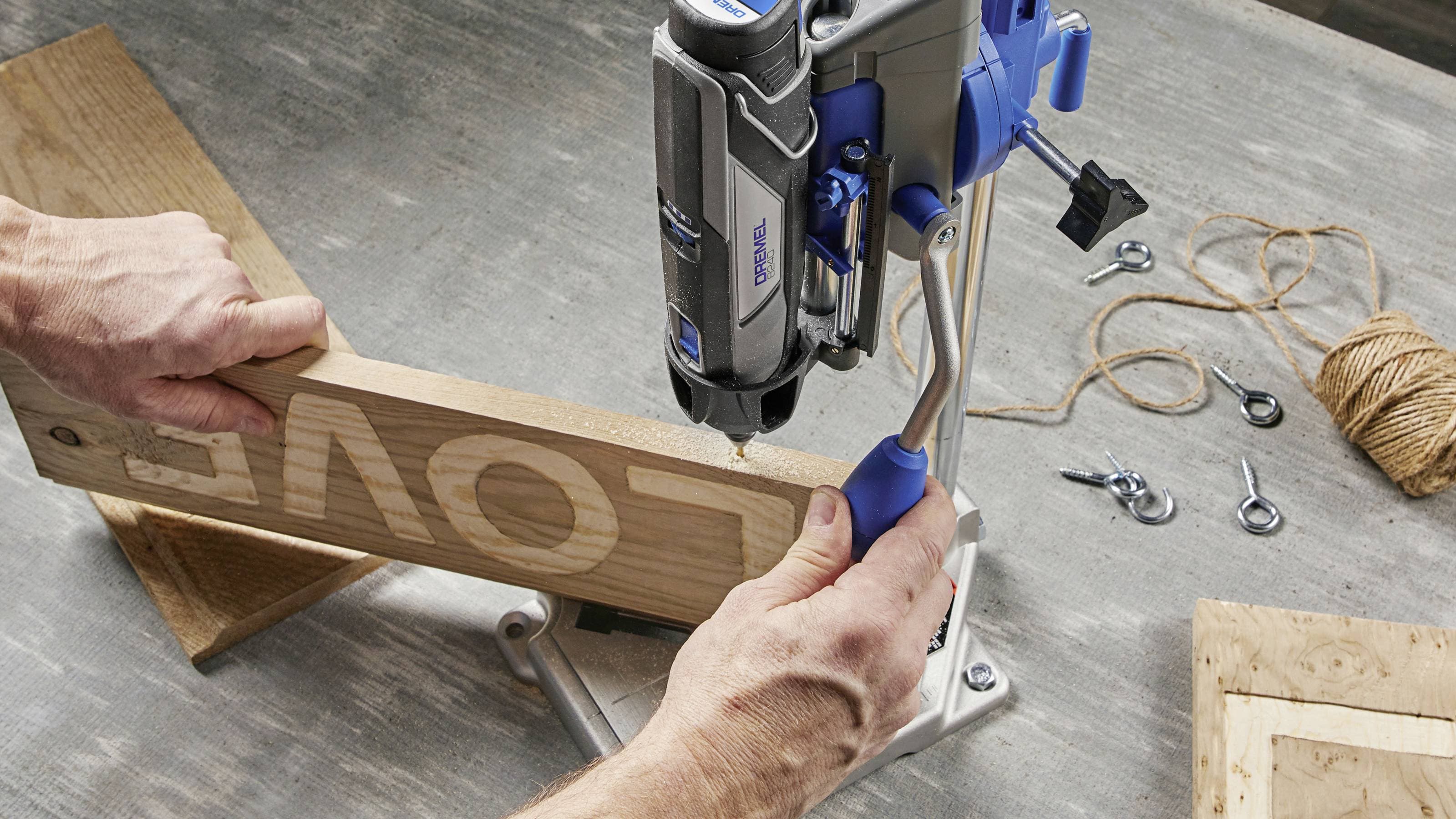 Dremel 8240-5/65 Aku Višenamenski alat 65 komada dodatnog pribora 12V 2,0Ah, F0138240JK - slika 5