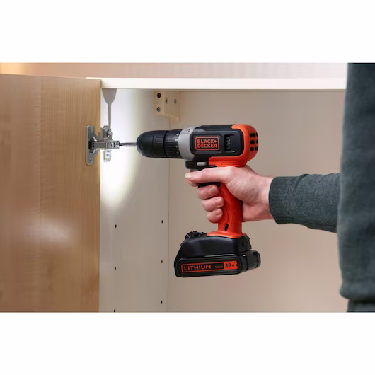 Black&Decker BCD003C2K Aku bušilica, 2x1.5Ah - slika 3